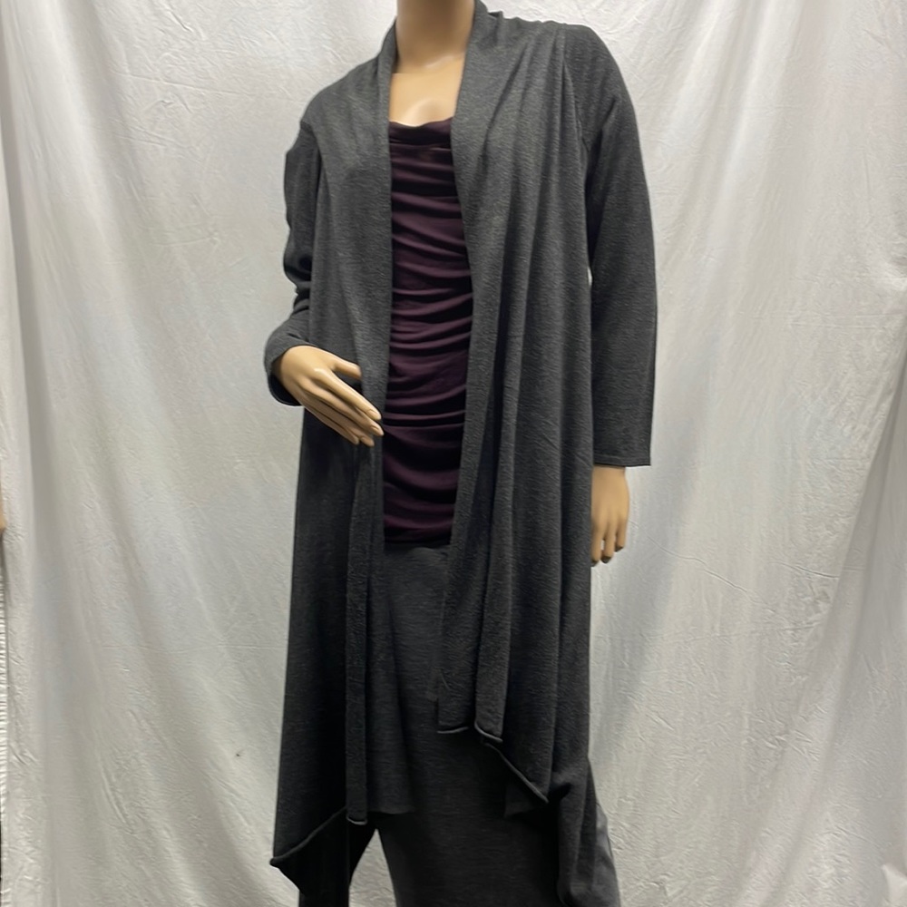 Cable & Gauge Women's Dark Gray High-Lo Cardigan Wrap